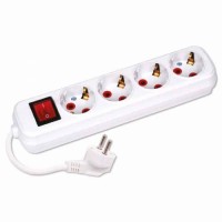 Подовжувач 4 гнізда 3 М з заземленням і вимикачем HOROZ ELECTRIC 
200-403-402