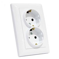 Розетка подвійна з заземленням біла TINA HOROZ ELECTRIC 
112-005-0019-010