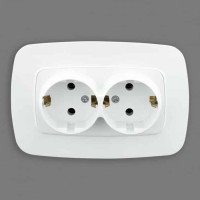 Розетка подвійна з заземленням біла ELA HOROZ ELECTRIC 
112-007-0008-010