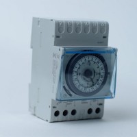 Таймер электромеханический EH111 16А 1 пер. Hager