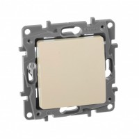 Кнопка H.0./H.3. 6 А Слонова кістка 672314 Legrand Etika